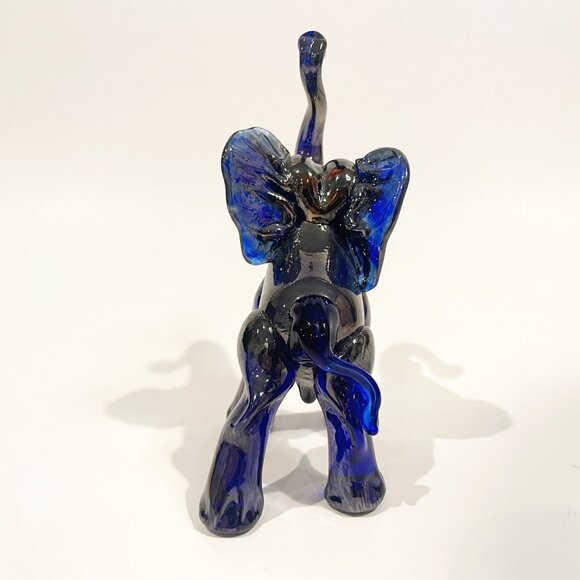 Daniel Vargas for Arte Vargas Art Glass Elephant Figurine Cobalt Blue Signed - Picture 2 of 7